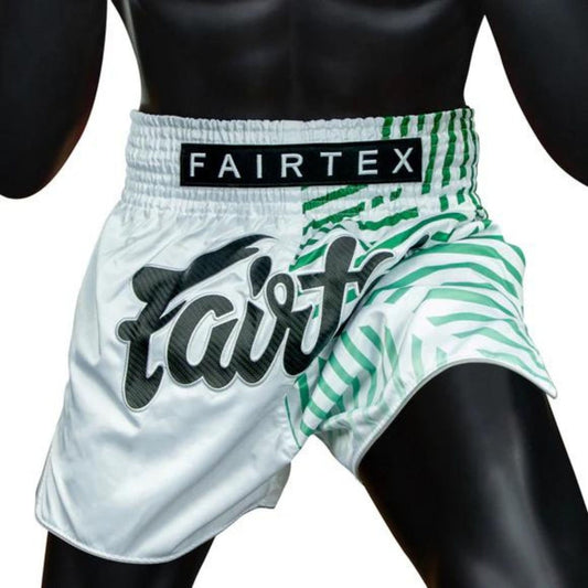 Short muay thai Fairtex blanc marquage vert
